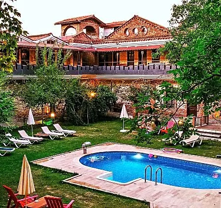 Manastirhan Kazdaglari Hotel 3*